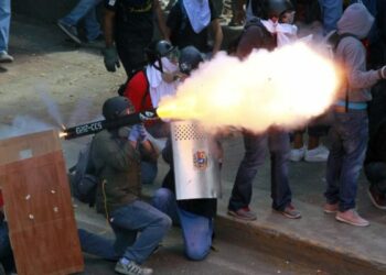 Venezuela y el fascismo que merodea en sus calles (Duros testimonios)