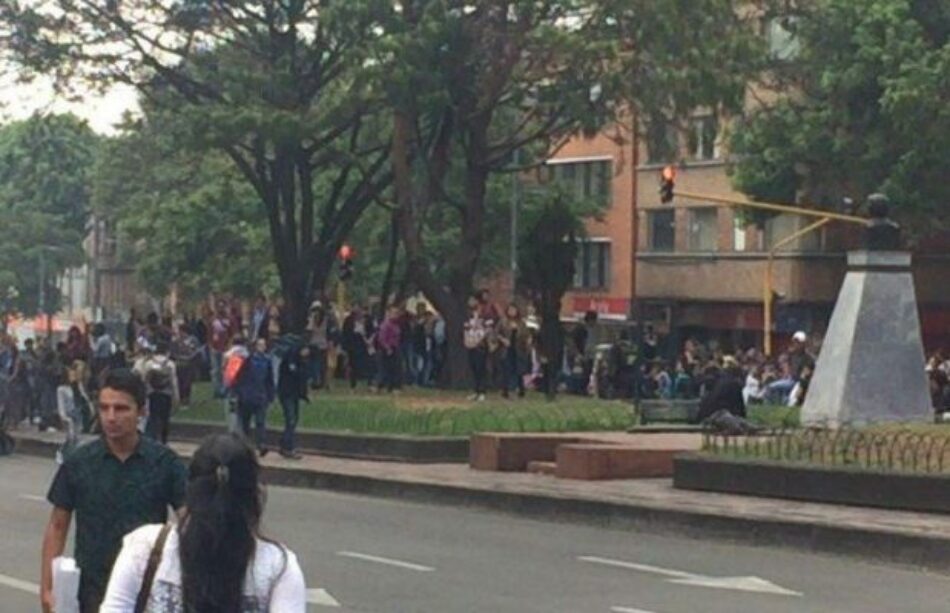 Colombia. Detienen a estudiantes de la Universidad Pedagógica durante protestas. Se desconoce su paradero