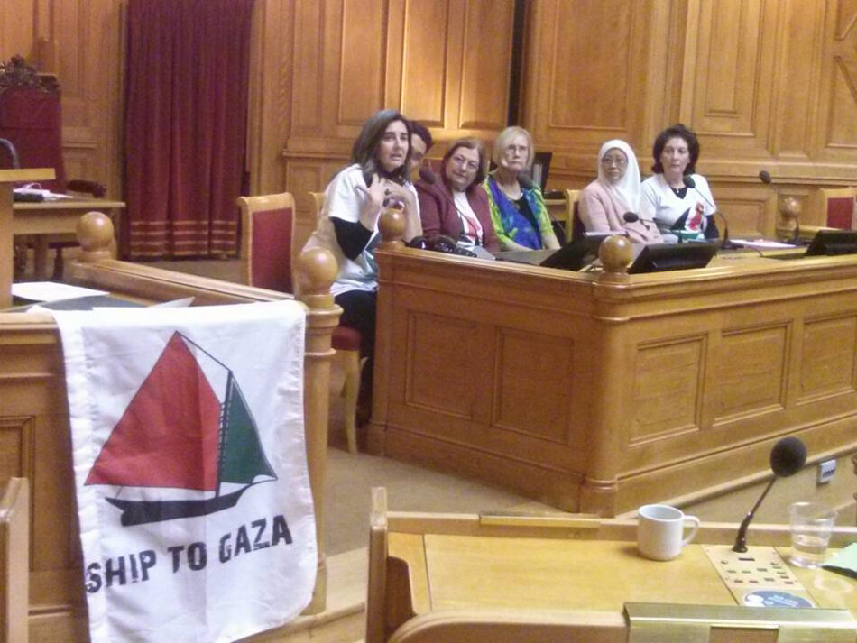 El Parlamento sueco escucha a las mujeres del Barco a Gaza