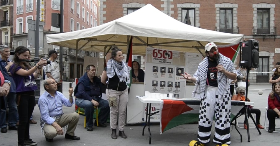 Ayuno solidario con 1.500 presxs palestinxs de Iván Prado, de Pallasos en Rebeldía