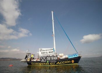 El velero de Ecologistas en Acción anuncia su campaña estival por el Mediterráneo