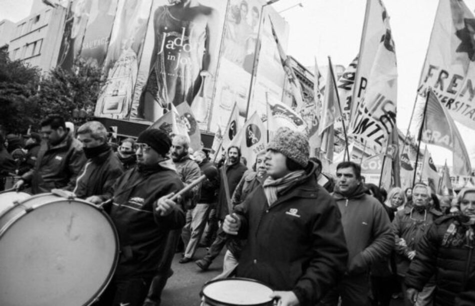 Argentina: A pesar de amenazas y aprietes contra l@s trabajador@s sigue el paro de colectivos en Córdoba