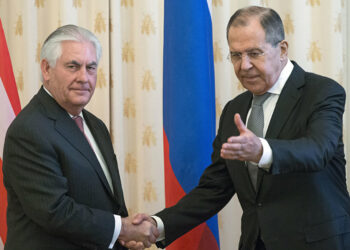 Lavrov y Tillerson conversaron sobre situación en Siria y Qatar