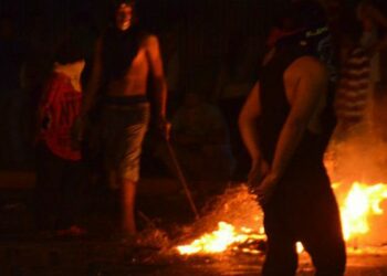 Están graves dos jóvenes quemados en Barquisimeto por decir que eran “chavistas”
