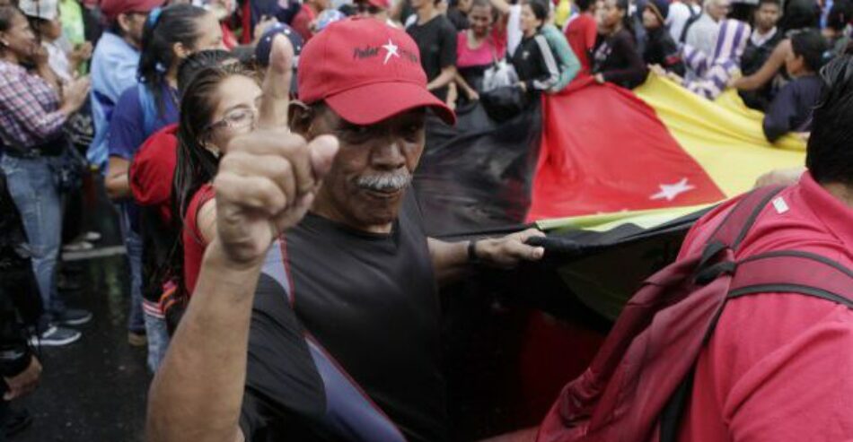 Venezuela. Poder Popular. Pueblo revolucionario se concentra en Miraflores en rechazo al terrorismo