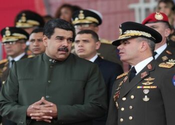 Maduro ratifica compromiso con la paz ante violencia opositora