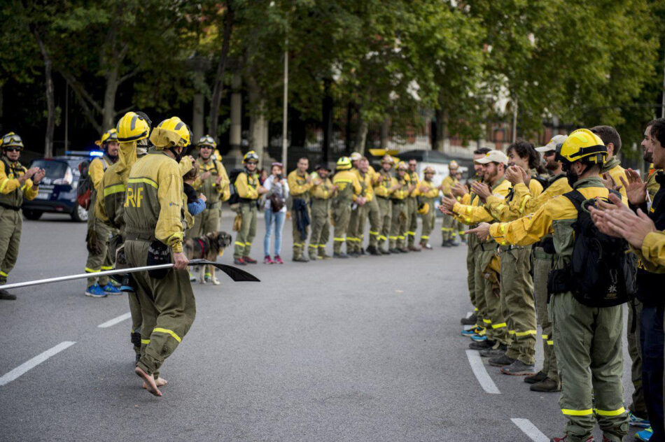 Podemos registra una PNL para mejorar las condiciones laborales de las BRIF y visita varias de las bases para apoyar y reunirse con los trabajadores