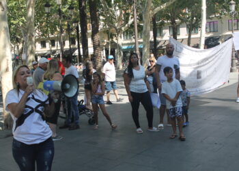 Concentración en apoyo a Antonia, que sufrió un aborto durante su reivindicación de una vivienda digna