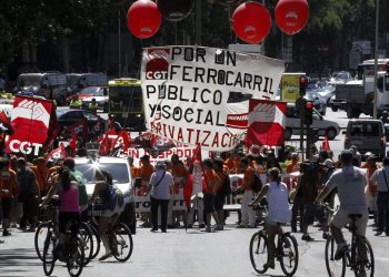 CGT convoca huelga para el día 28 de julio en Renfe y Adif