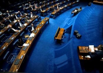 Senado de Brasil aprueba texto de la polémica reforma laboral