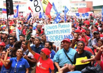 Maduro llama al pueblo a participar en simulacro electoral de este domingo en Venezuela