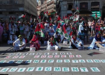 Crónica de la concentración en la Puerta del Sol de Madrid para denunciar la pasividad de España y las tropelías de Marruecos en el Sáhara Occidental