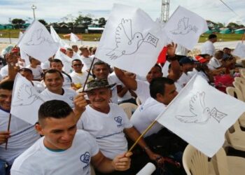 Gobierno colombiano ordenará liberar a mil miembros de FARC-EP