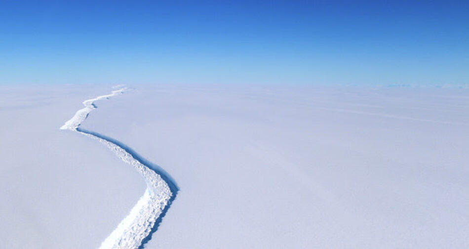 Reactivo: desprendimiento iceberg gigante en la Antártida