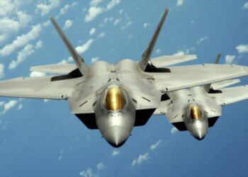 EEUU ‘tiene 2800 aviadores listos para’ atacar a Corea del Norte
