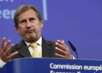 IU acusa a la UE de “ocultar conscientemente” o de “no fiscalizar” el uso que hace Marruecos de los fondos para el control de la migración