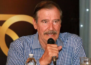 Vicente Fox: “Maduro renuncia o sale con las patas por delante, en un cajón”