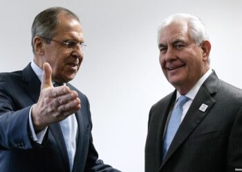 Lavrov y Tillerson abordan conflicto sirio en reunión en EE.UU.