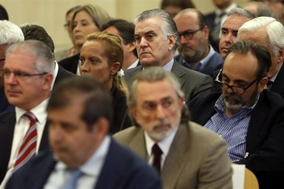 La acusación popular de IU en la investigación de los «Papeles de Bárcenas» pide al juez De la Mata que llame a declarar a Ignacio González y a López Madrid por los pagos ilegales de Villar Mir al PP