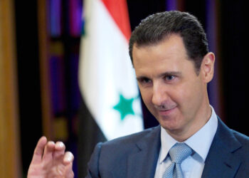 El Presidente Assad felicita a los comandantes que lograron la victoria en Deir Ezzor