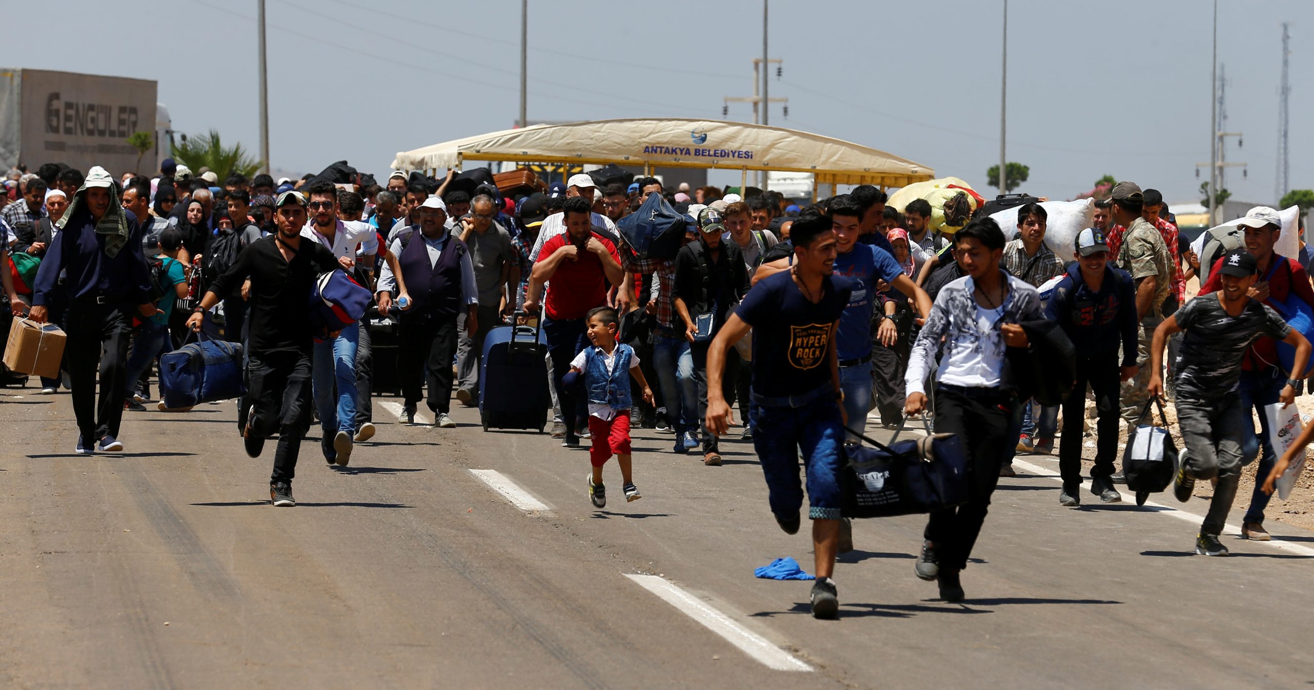 Miles De Refugiados Sirios Regresan A Su País Renunciando Al “sueño ...