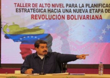 Presidente venezolano llama a gobernadores opositores a diálogo