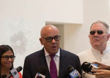 Gobierno y oposición se reunirán en República Dominicana para allanar camino al diálogo