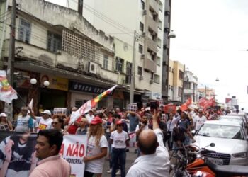 81 % de los brasileños rechaza reforma laboral de Temer