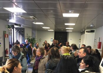 Plataformas de Afectados por la Hipoteca y grupos de vivienda de Madrid ocupan la sede del BBVA en Recoletos