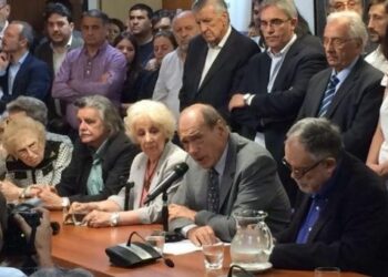 Líderes sociales de Argentina: «La democracia está en peligro»