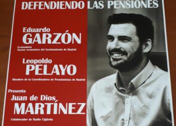 Acto público en defensa de las pensiones con Eduardo Garzón y Leopoldo Pelayo en Rivas Vaciamadrid