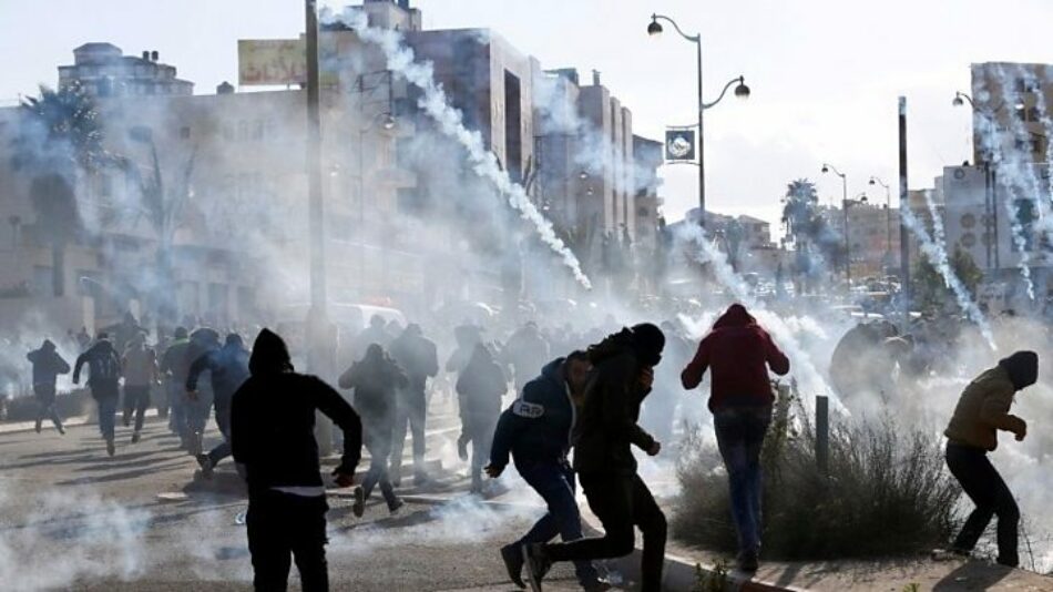 Enfrentamientos entre palestinos y fuerzas ocupantes israelíes en Al Quds y Cisjordania