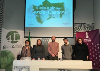 Los IV Premios García Caparrós reconocen la trayectoria de Caballero Bonald y Mar Cambrollè