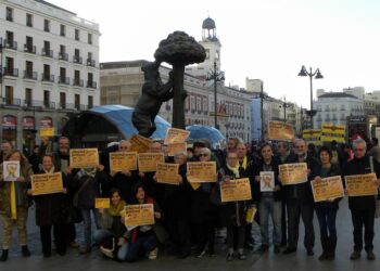 Madrileños Por el derecho a decidir se concentran en Sol en apoyo a los presos políticos catalanes