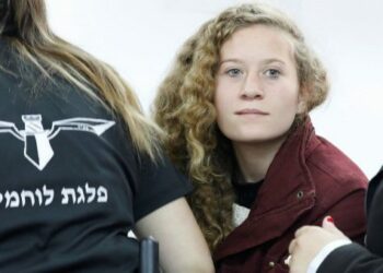 Un juez militar extiende la detención de la activista palestina Ahed Tamimi