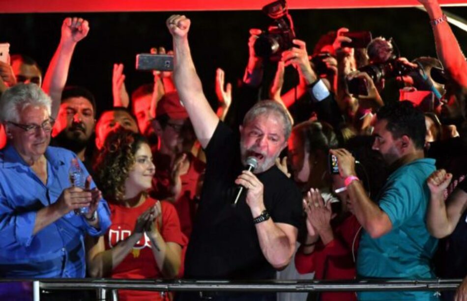 Brasil. Ante una multitud Lula confirmó su candidatura. “Tengo que decirle a la elite que vamos a volver”