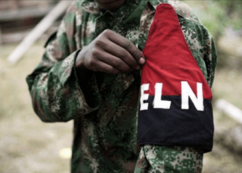 Colombia: Dictan órdenes de captura contra líderes del ELN
