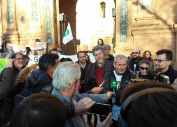 Casi 200.000 firmas y 214 colectivos solicitan a Gobierno central y a la Junta de Andalucía la cancelación del «proyecto Marismas» de inyección de gas en Doñana