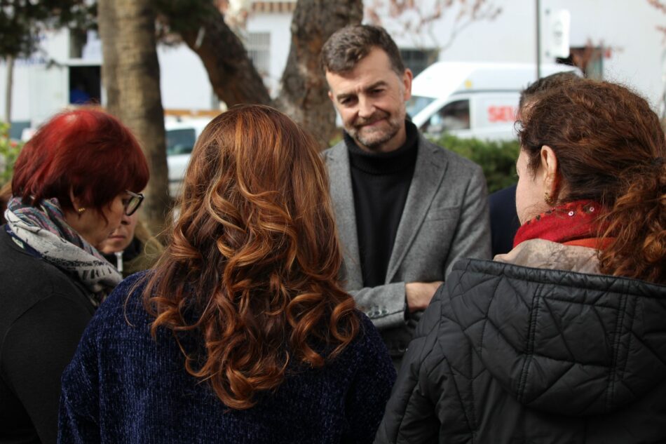 Maíllo señala que la falta de derecho a la vivienda y la discriminación salarial «son formas de violencia de género» y llama a la huelga feminista del 8-M