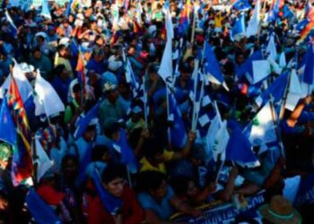 Bolivia. Santa Cruz marcha por la repostulación de Evo