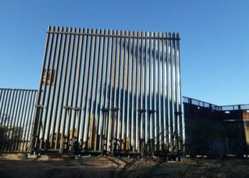 México. De hierro y descomunal, el nuevo tramo del muro fronterizo