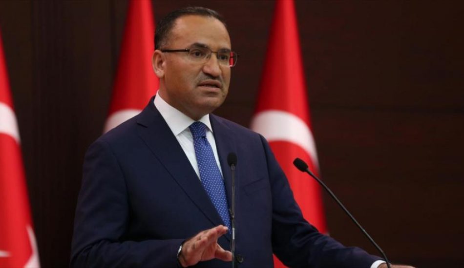 Turquía amenaza a Francia ante su propuesta de enviar de soldados al norte de Siria