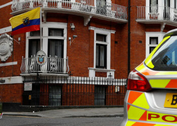 Ecuador corta la conexión a Internet de Julian Assange tras un tweet sobre Cataluña