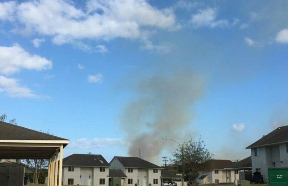 Importante incendio en la ilegal Base militar de Guantanamo /Cuba envió helicóptero en ayuda