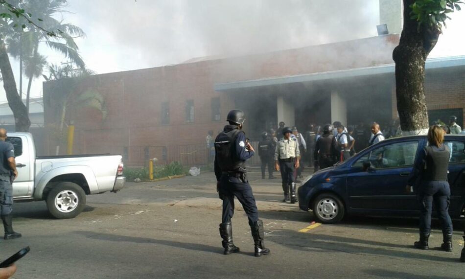 Incendio en comandancia policial venezolana deja 68 fallecidos