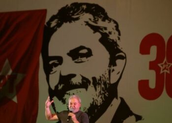 Lula mantiene liderazgo en todas las encuestas en Brasil