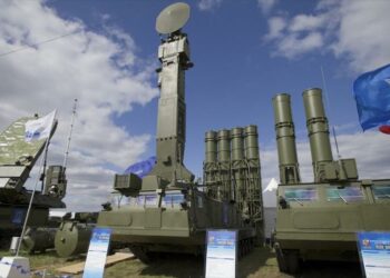 Rusia advierte a Israel de secuelas de un ataque a S-300 en Siria