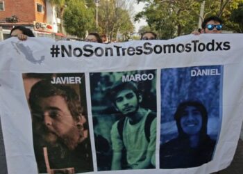 México. Gobernador de Jalisco dice que permitirá revisión internacional del caso de los estudiantes asesinados