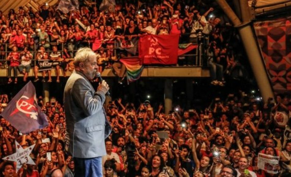 Izquierda brasileña se reúne en apoyo a Lula