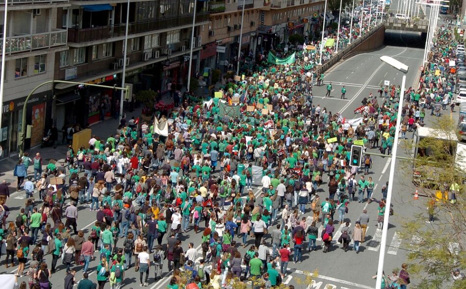 El profesorado interino andaluz irá a la huelga indefinida en su lucha por un plan de estabilidad a partir del próximo lunes 14 de mayo